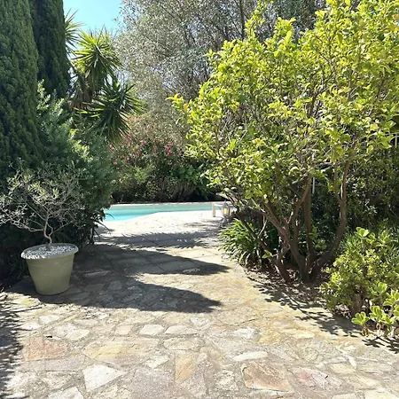 Bo001-008 Maison 5 Pièces 8 Couchages Les Mimosas * Bormes-les-Mimosas